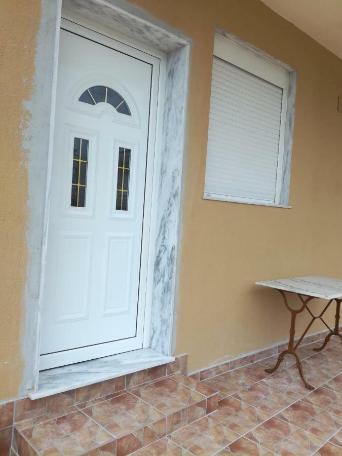 Jordan'S Studio House At Nea Michaniona Exterior photo